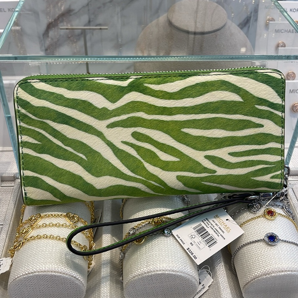 MICHAEL KORS Large Continental Wristlet Phone Case Wallet Exotic Print Hair Calf - Picture 5 of 16